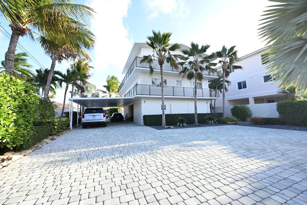 186 Atlantic Boulevard, Key Largo