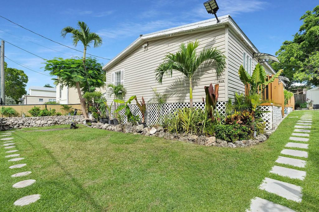 915 Plantation Road, Key Largo