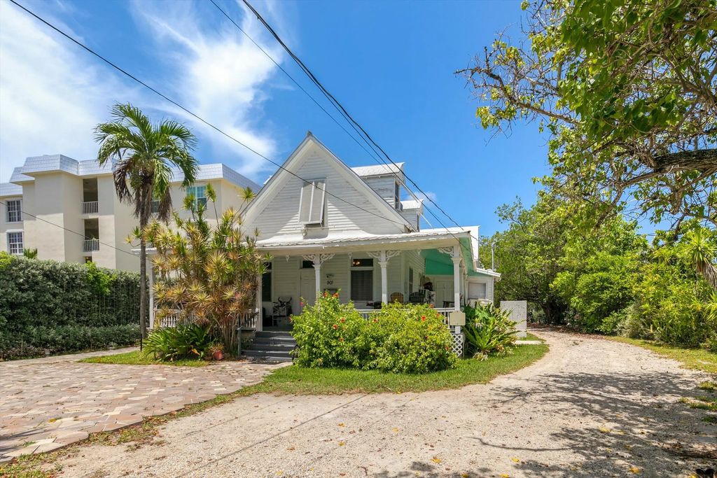 901 Eisenhower Drive, Key West