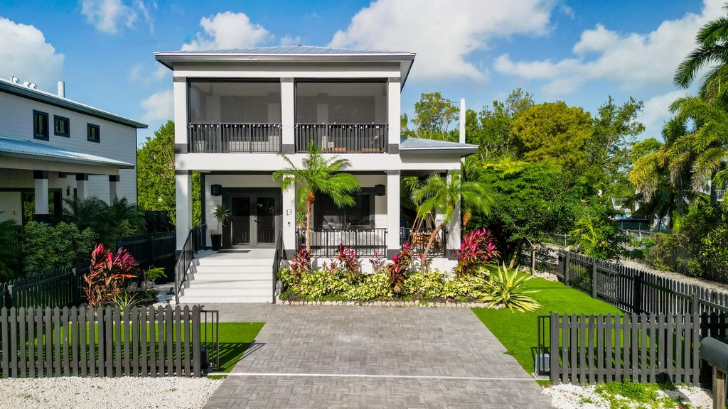 13 Coral Way, Key Largo