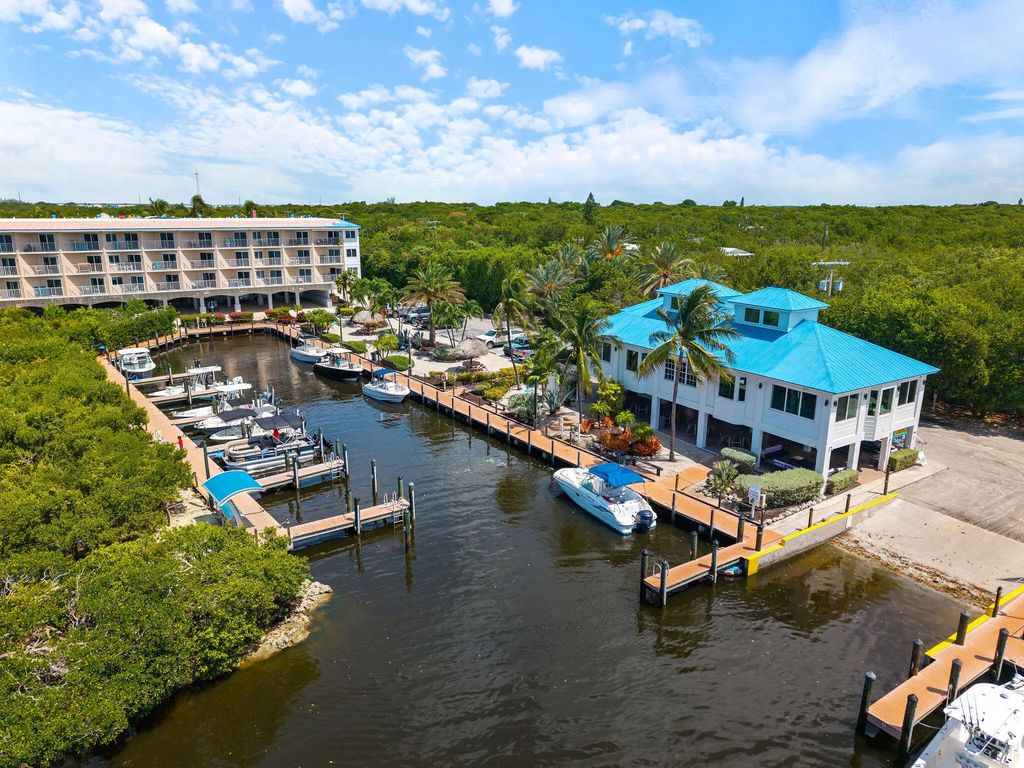 500 Burton Drive 2202, Key Largo