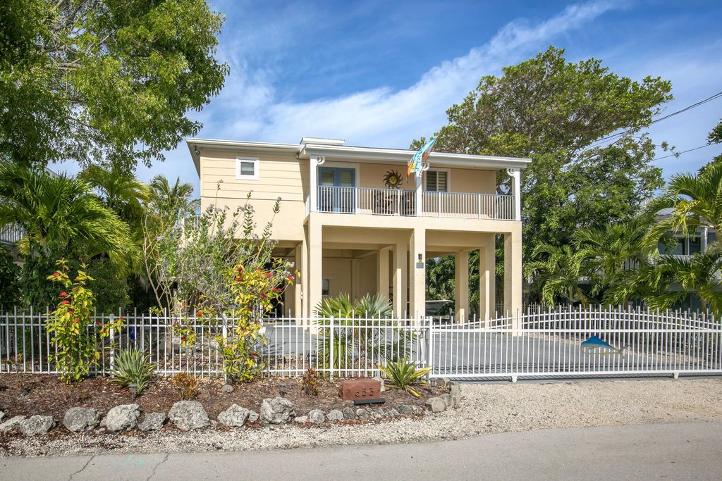 653 Indies Road, Ramrod Key