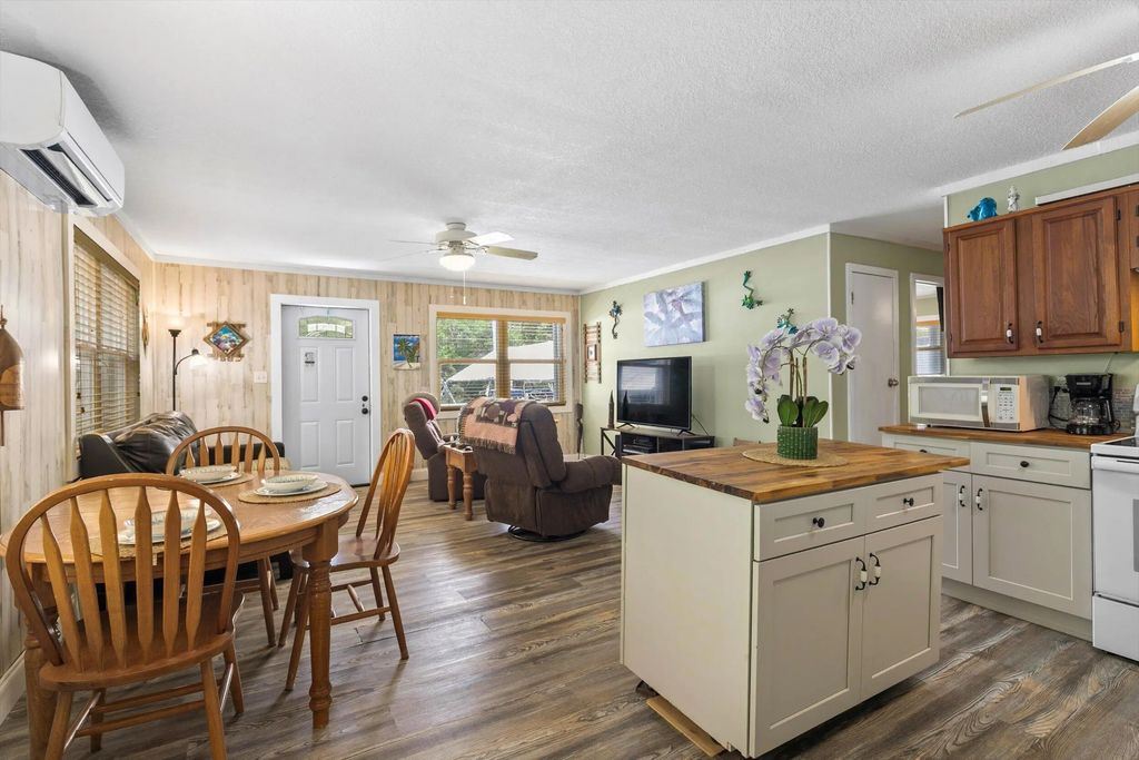 29146 Hibiscus Lane, Big Pine Key