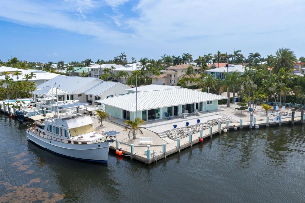 800 11th Street, Key Colony