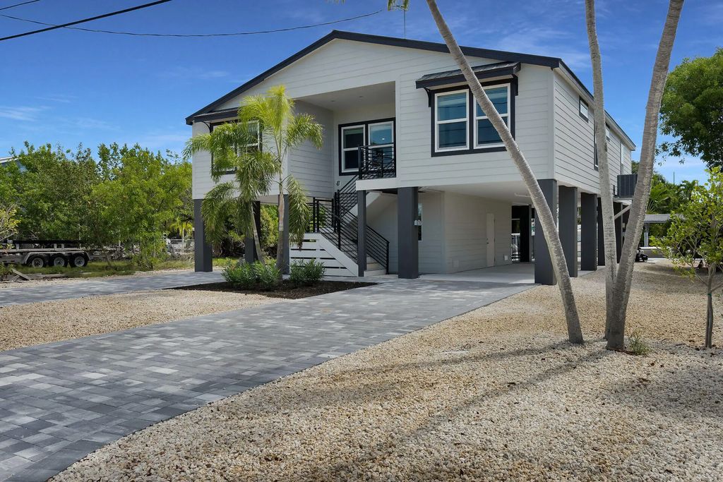 2211 San Sebastian Drive, Big Pine Key