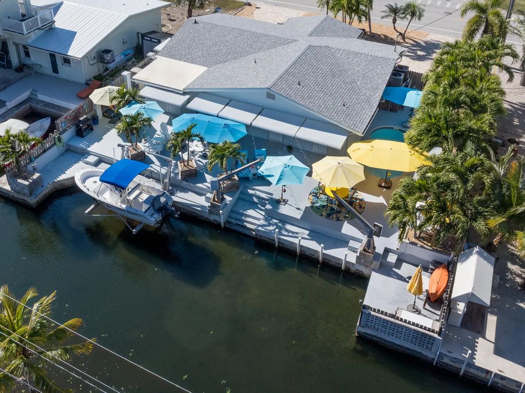 1657 Watson Boulevard, Big Pine Key