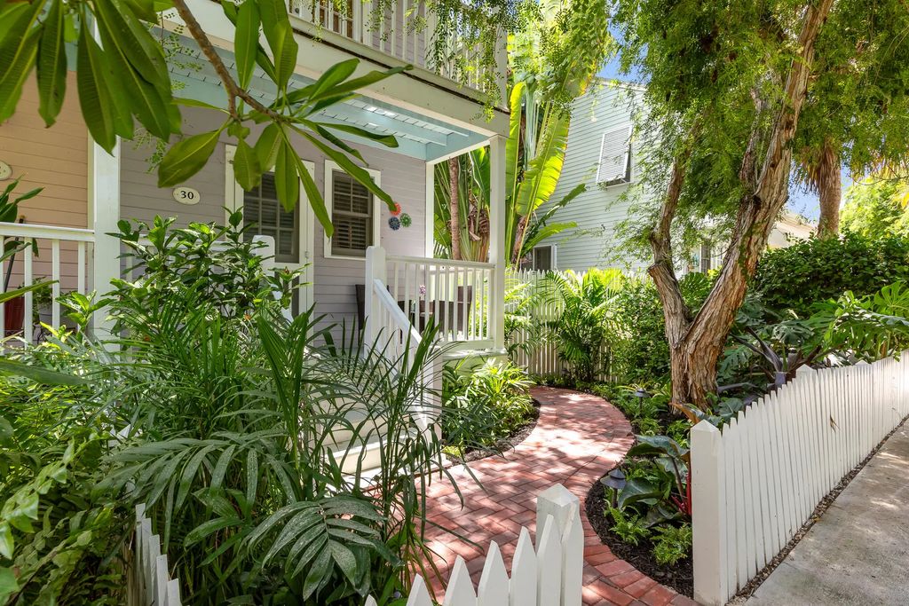 30 Kingfisher Lane, Key West