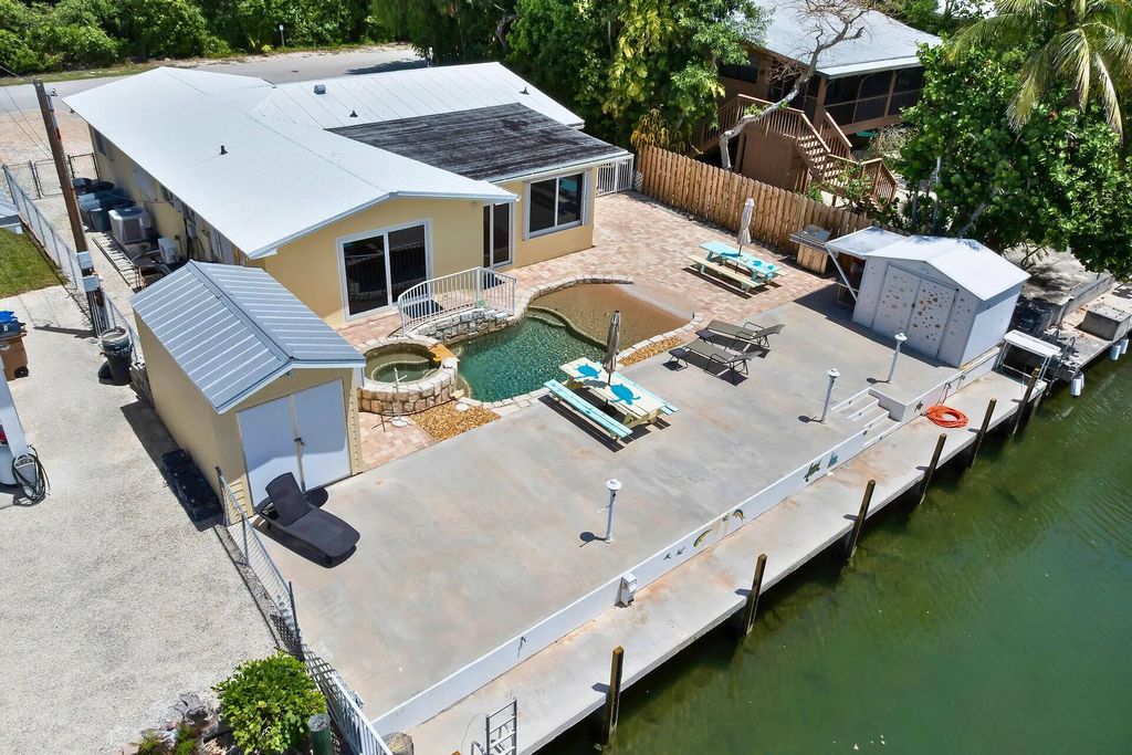 1791 Grouper Drive, Marathon