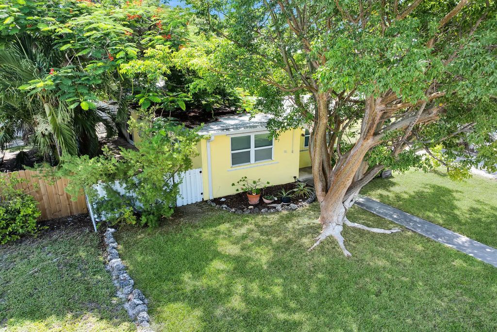354 96th Street Ocean Street, Marathon