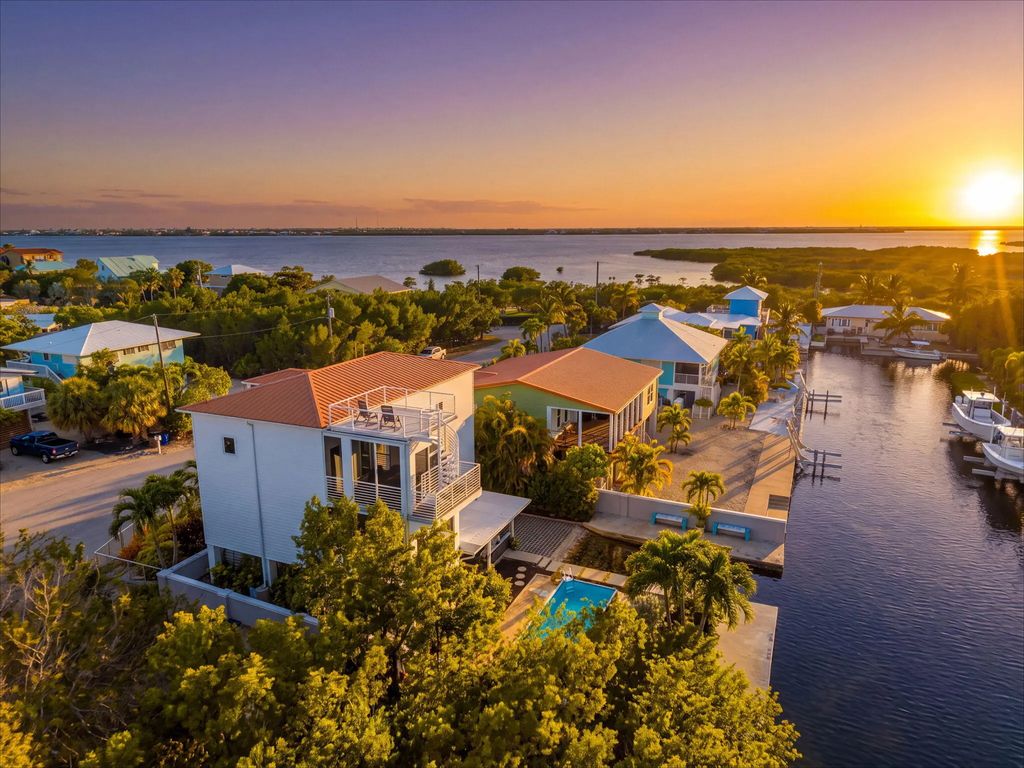 29165 Clover Lane, Big Pine Key