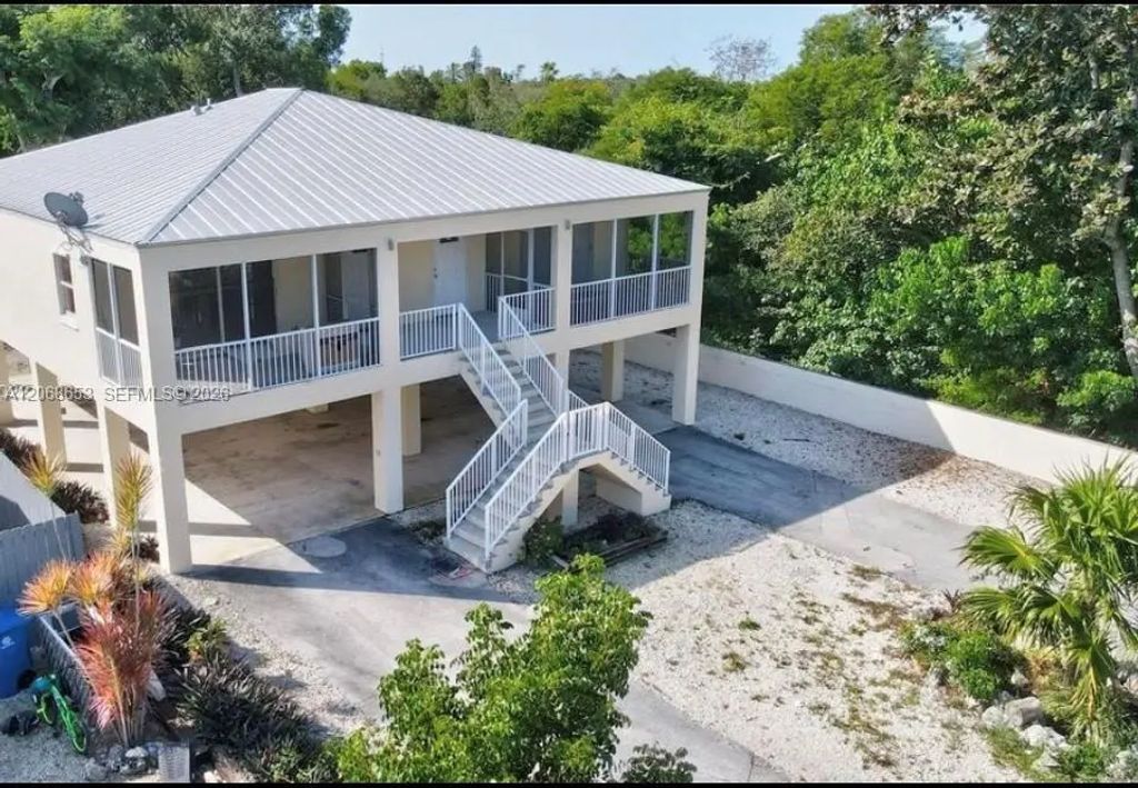 187 & 189 Casa Court Drive, Key Largo