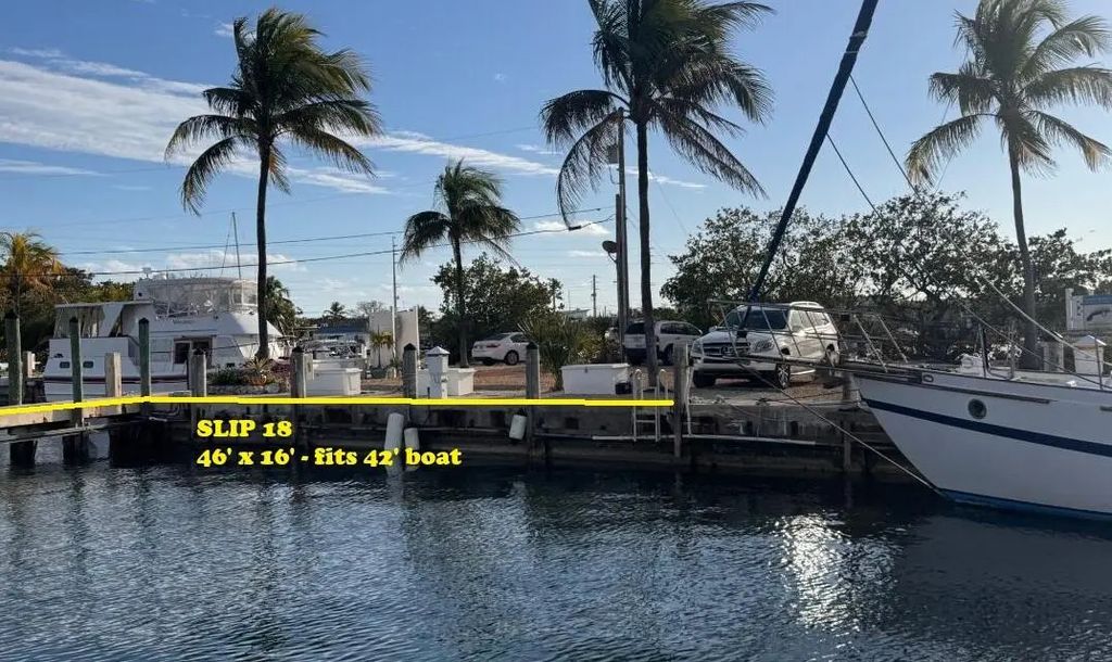 1466 Overseas Highway Slip 18, Marathon