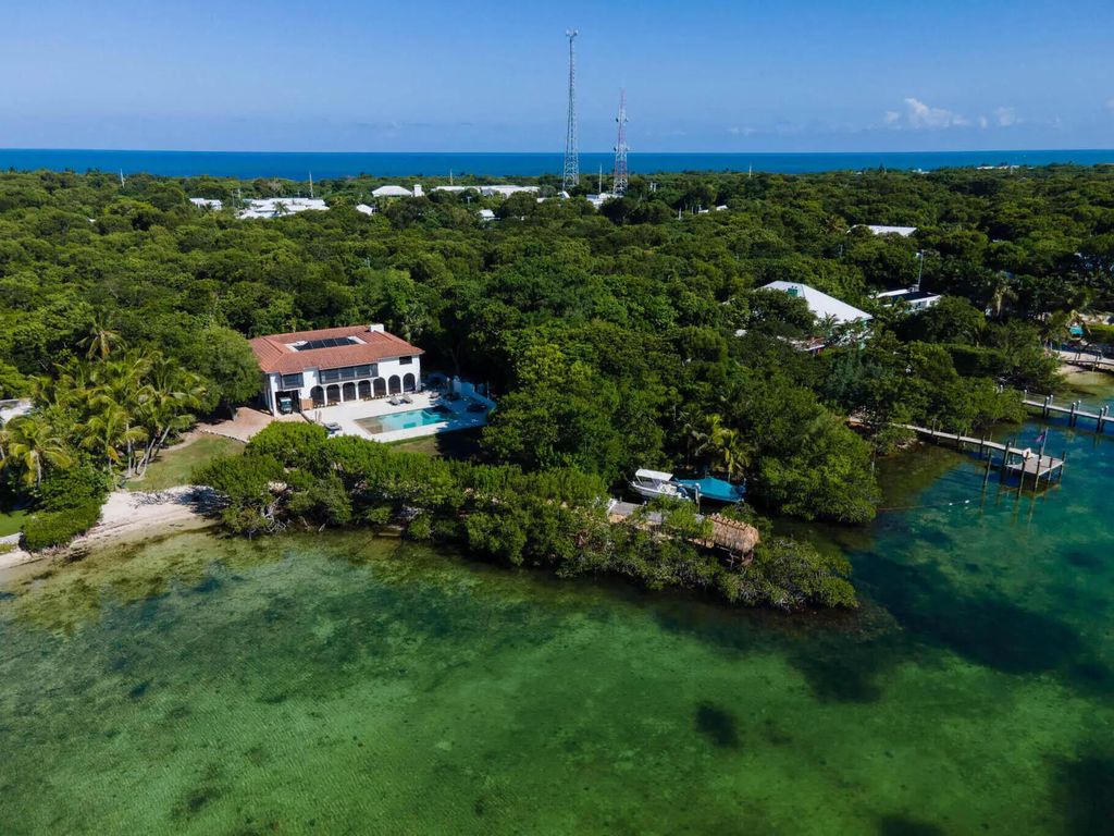 350 Buttonwood Bight Lane, Plantation Key