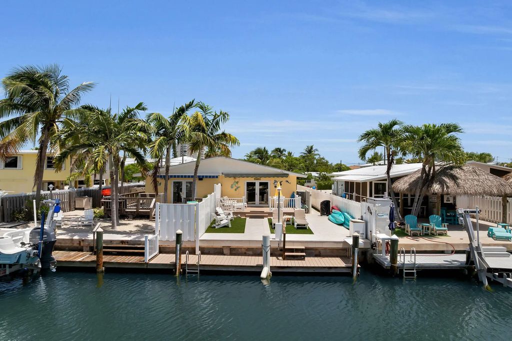 261 3rd Street, Key Colony