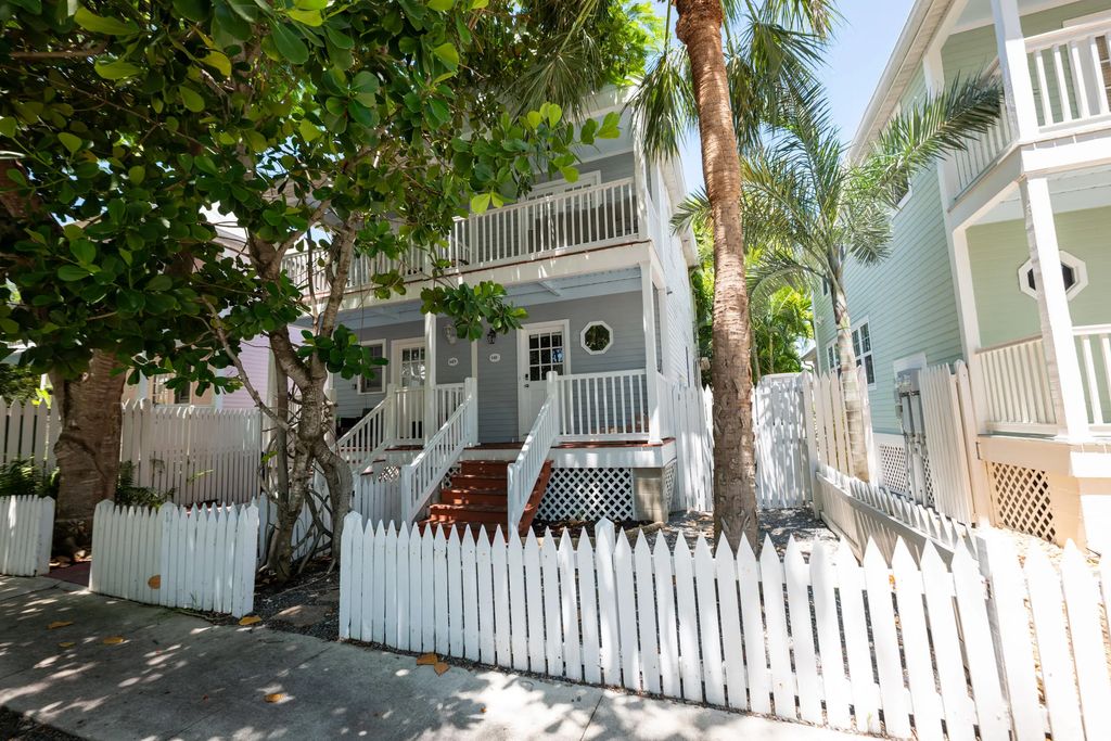 141 Golf Club Drive, Key West