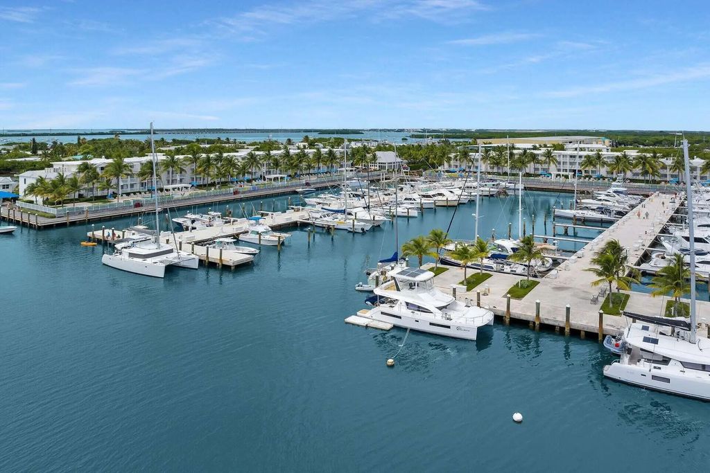 5950 Peninsular Avenue 613, Stock Island