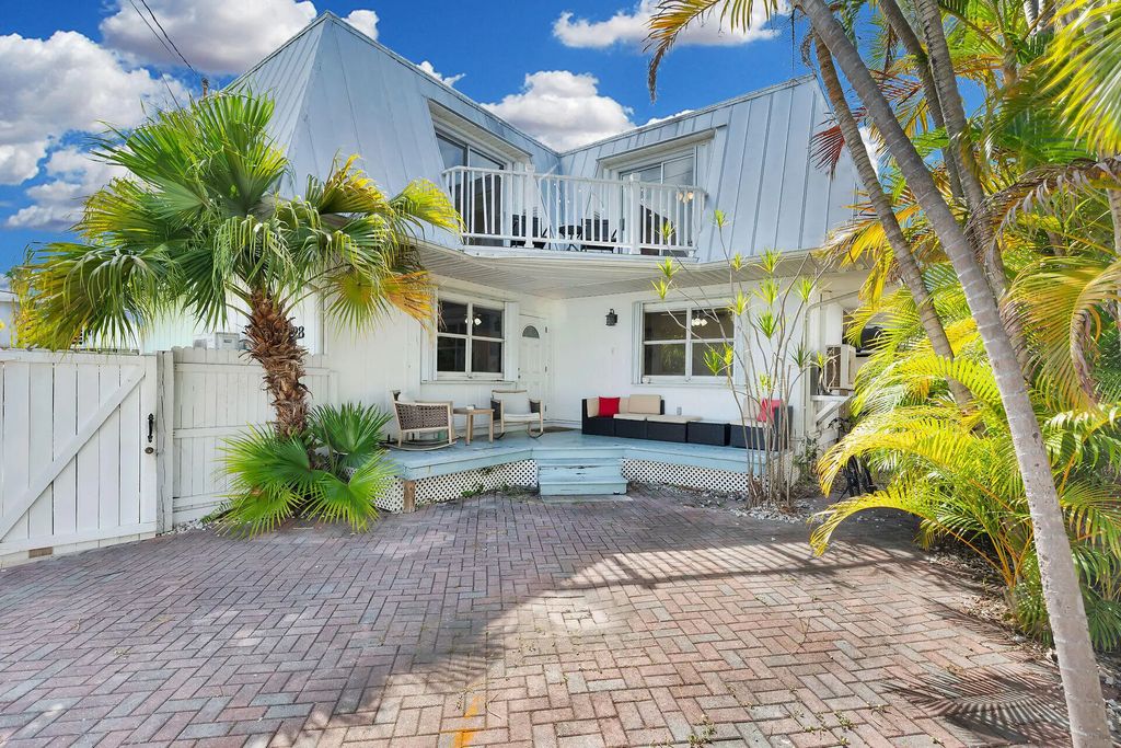 3228 Eagle Avenue, Key West