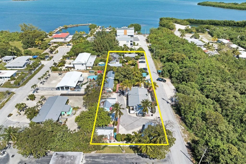 243 61st Street, Marathon