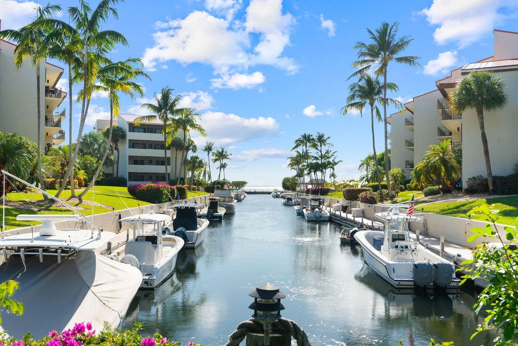 104500 Overseas Highway Apt B102, Key Largo