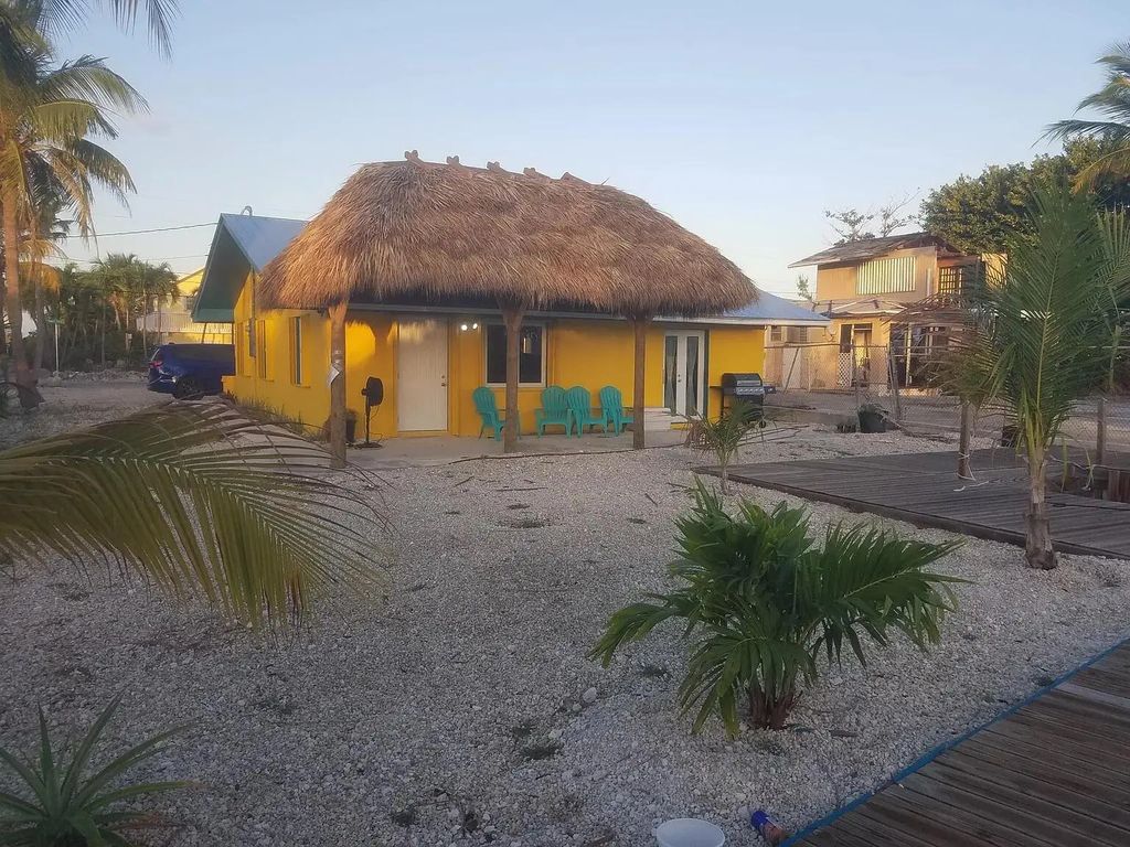 28441 Meyer Avenue, Little Torch Key