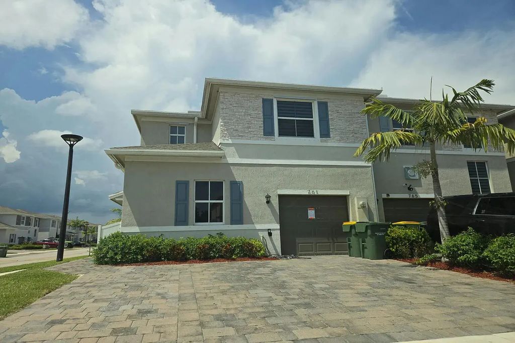 761 Se 19th Street, Other