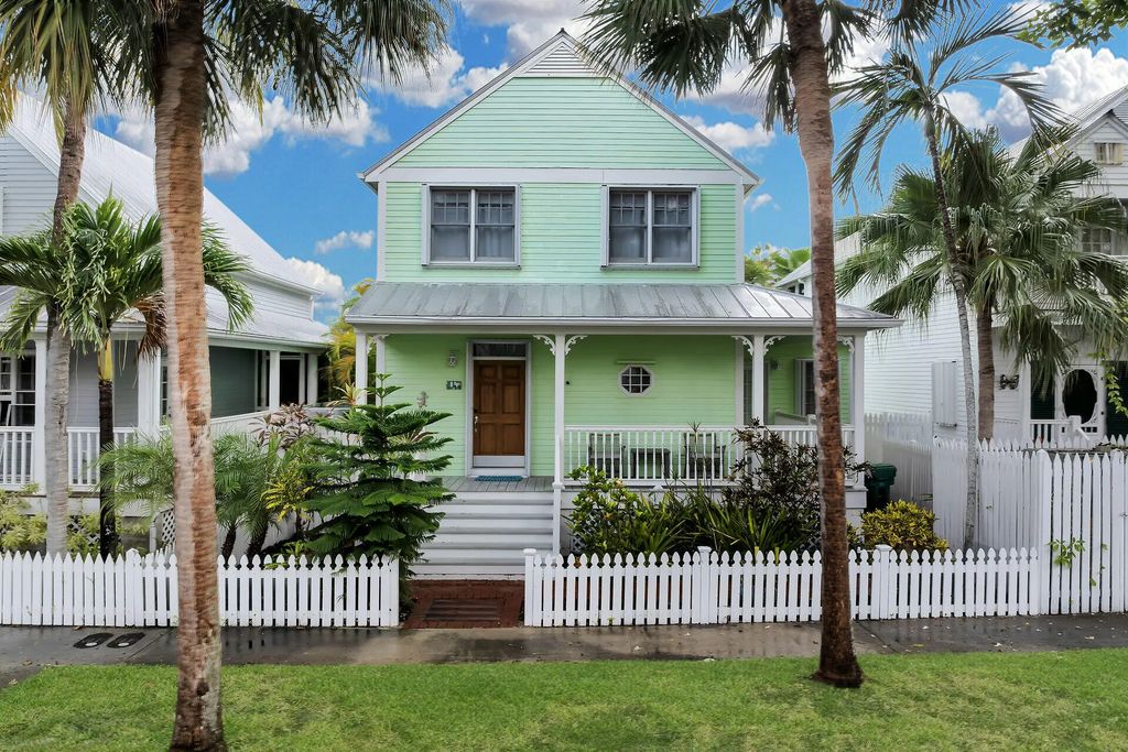 14 Spoonbill Way, Key West