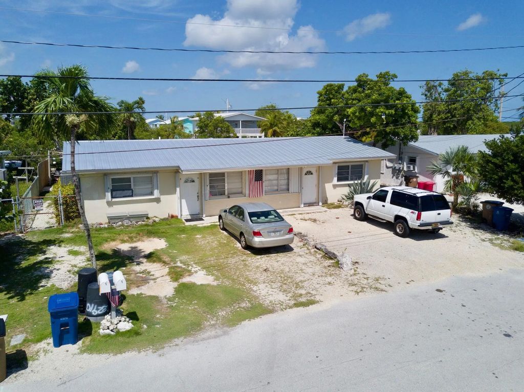 3962-3964 No Name Road, Big Pine Key