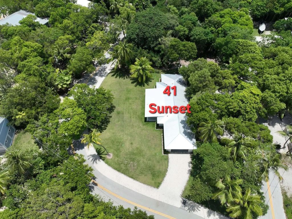 41 Sunset Road, Key Largo