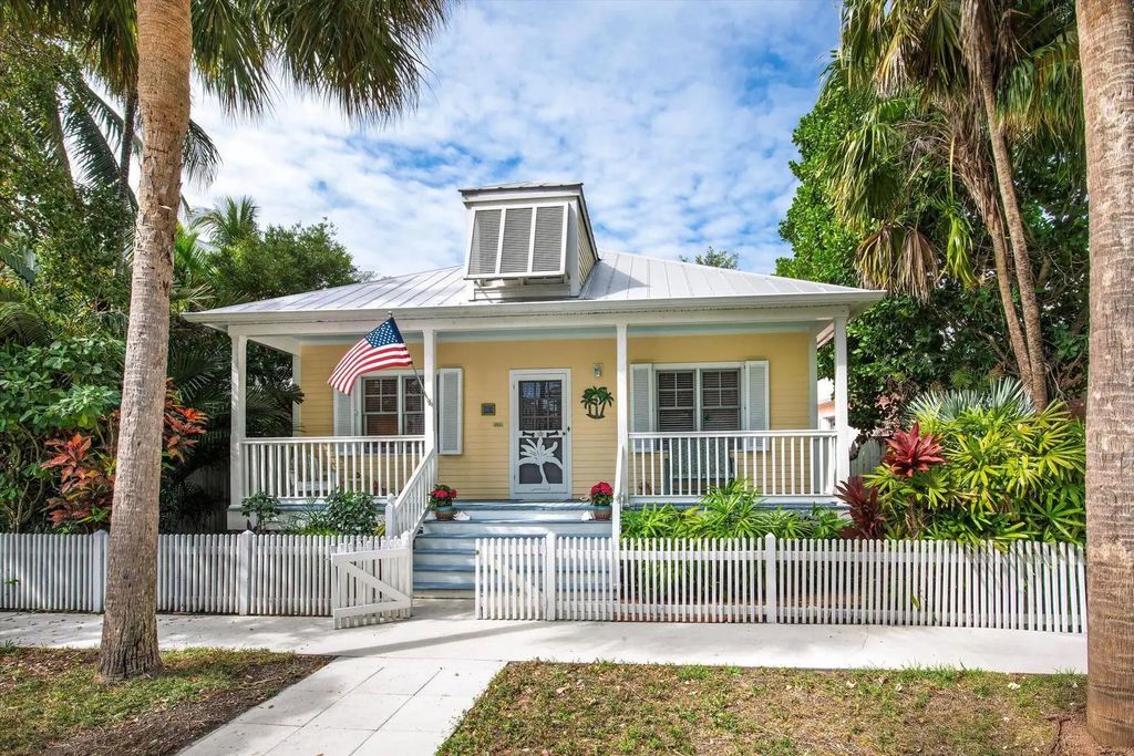 26 Spoonbill Way, Key West