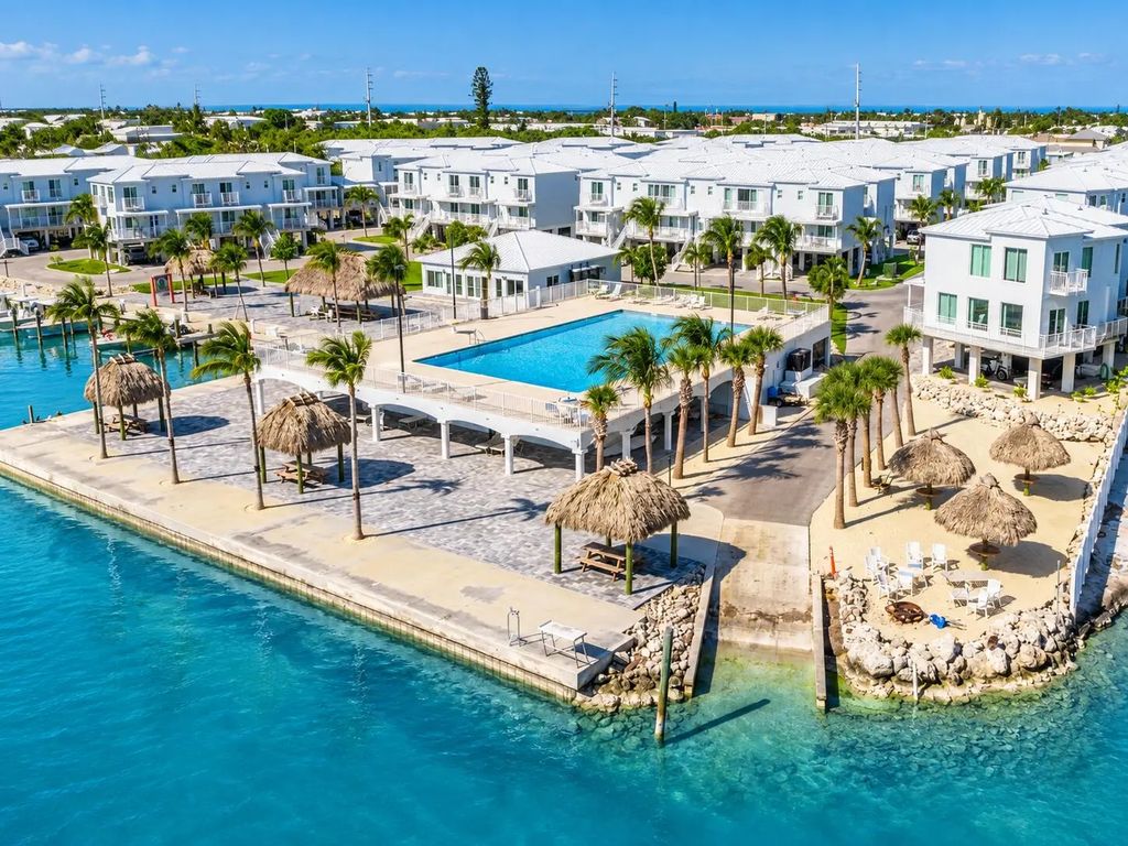 10877 Overseas Highway 31, Marathon