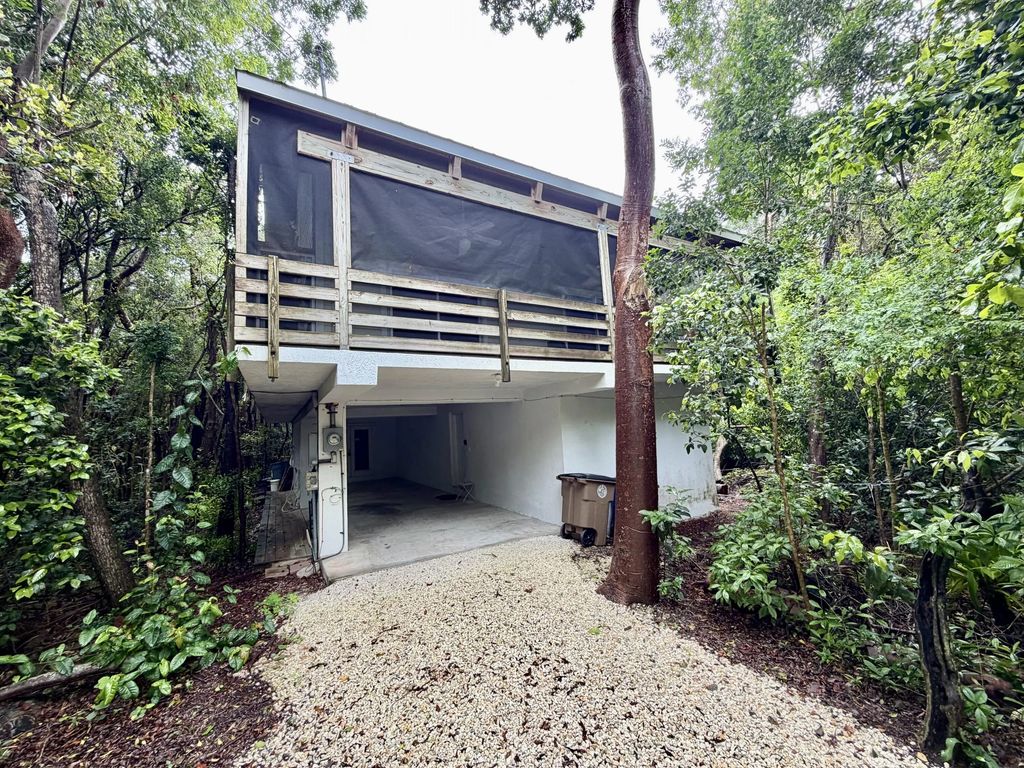 6 Atlantic Drive, Key Largo