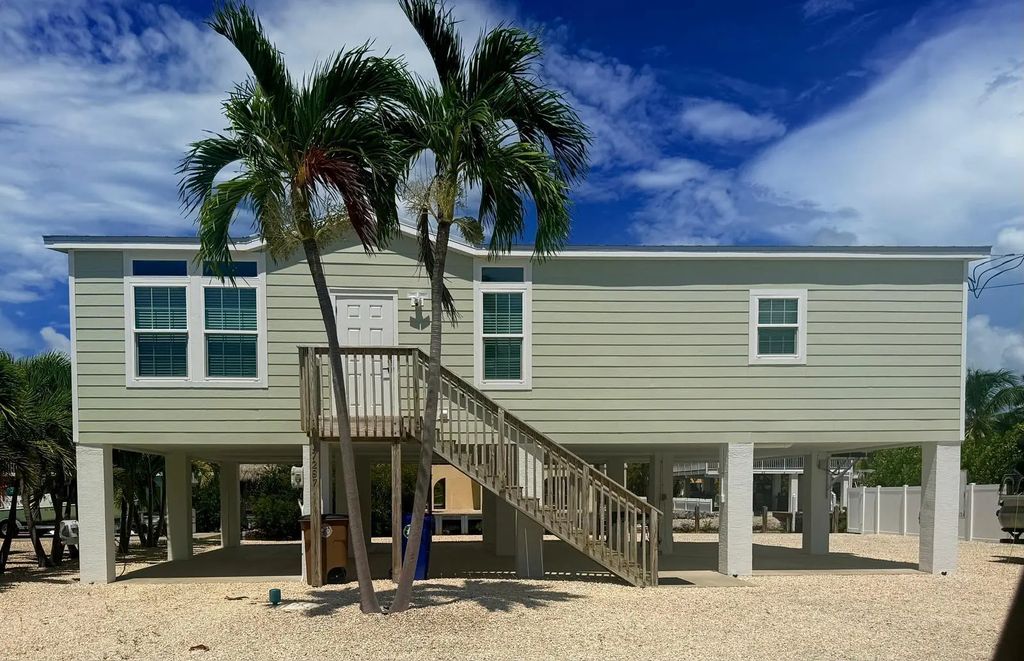 17287 Cayman Dr Drive 17287, Summerland Key