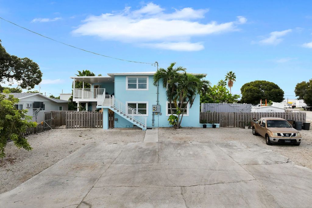 10881 7th Avenue Gulf, Marathon
