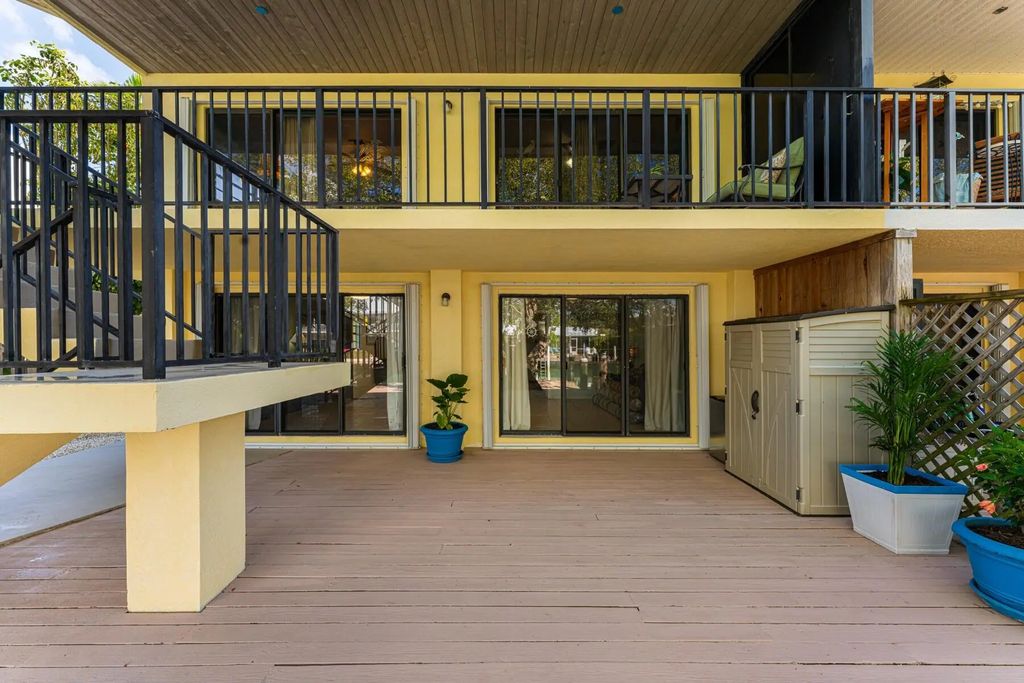 391 10th Street, Key Colony