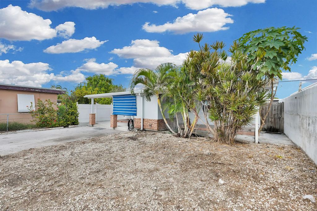 6415 2nd Terrace, Stock Island
