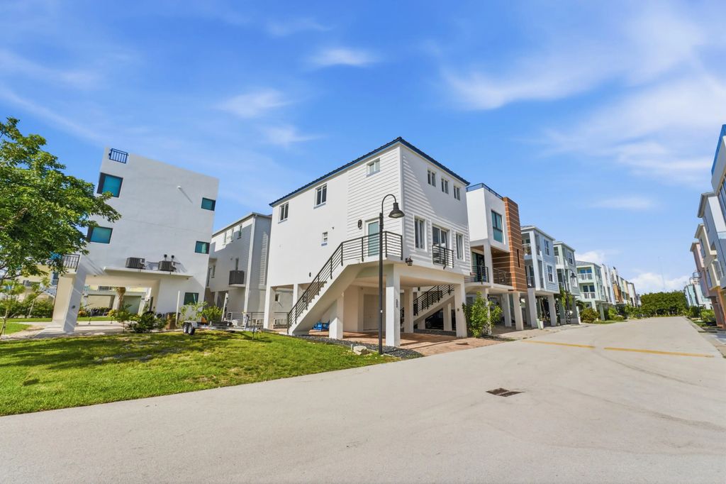 94825 Overseas Highway 237, Key Largo