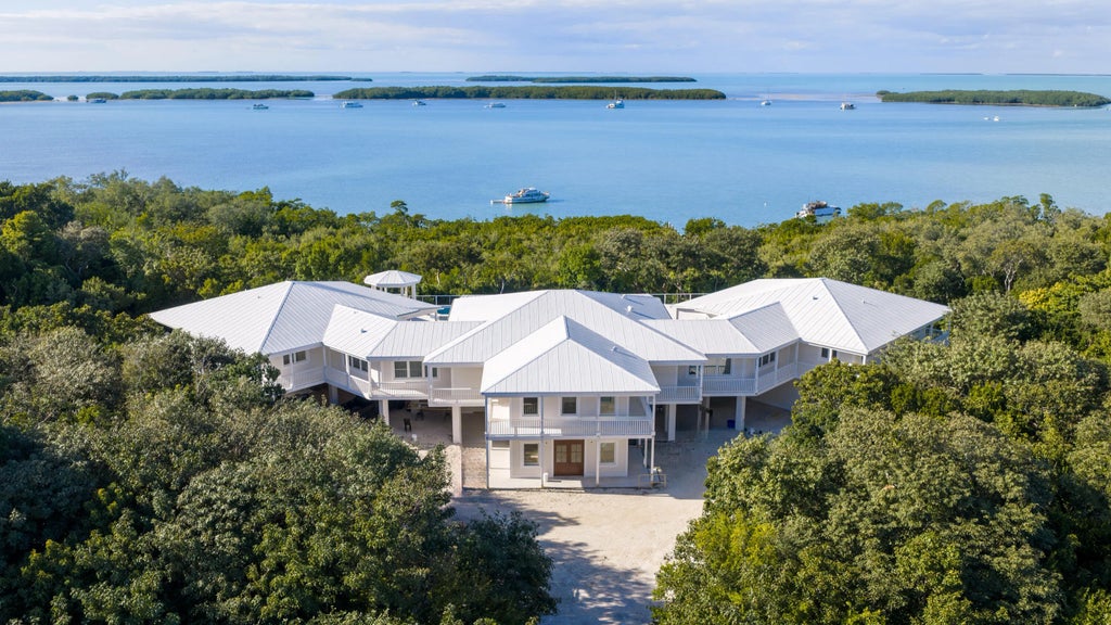 81486 Overseas Highway, ISLAMORADA
