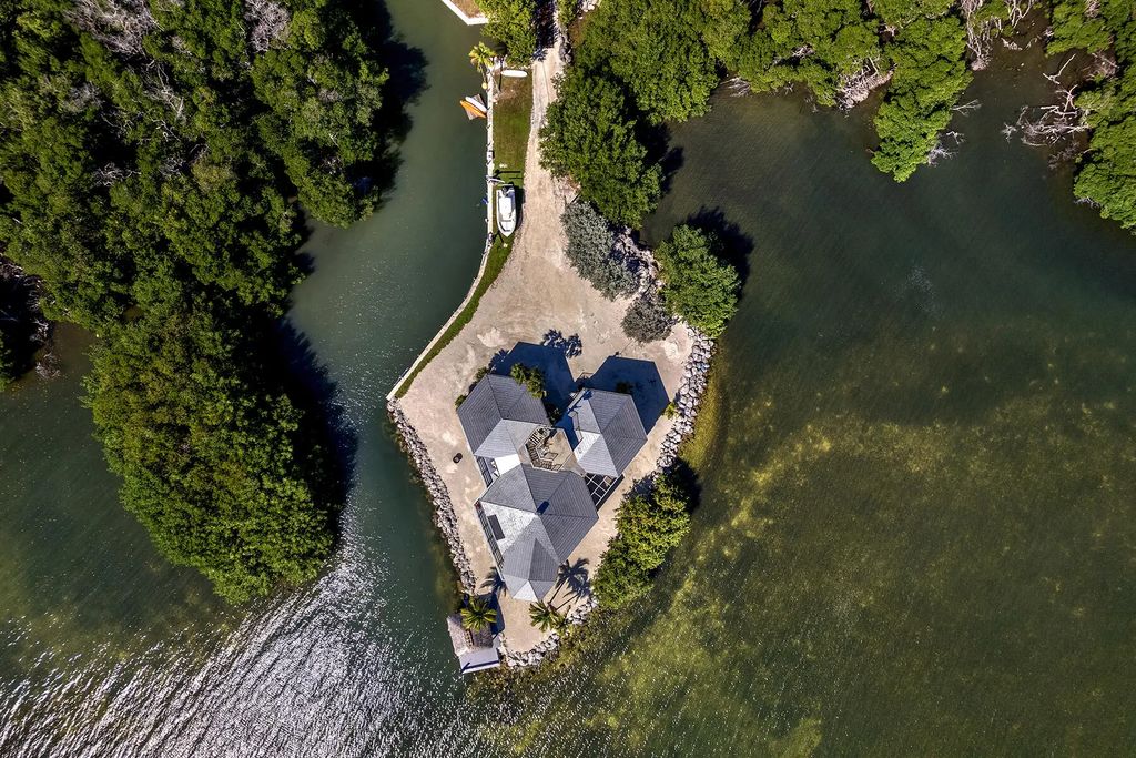 10987 County Road 905, Key Largo