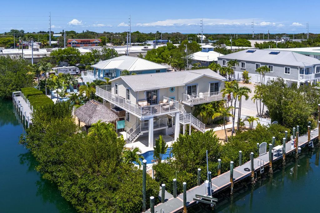 103 52nd Street, Marathon