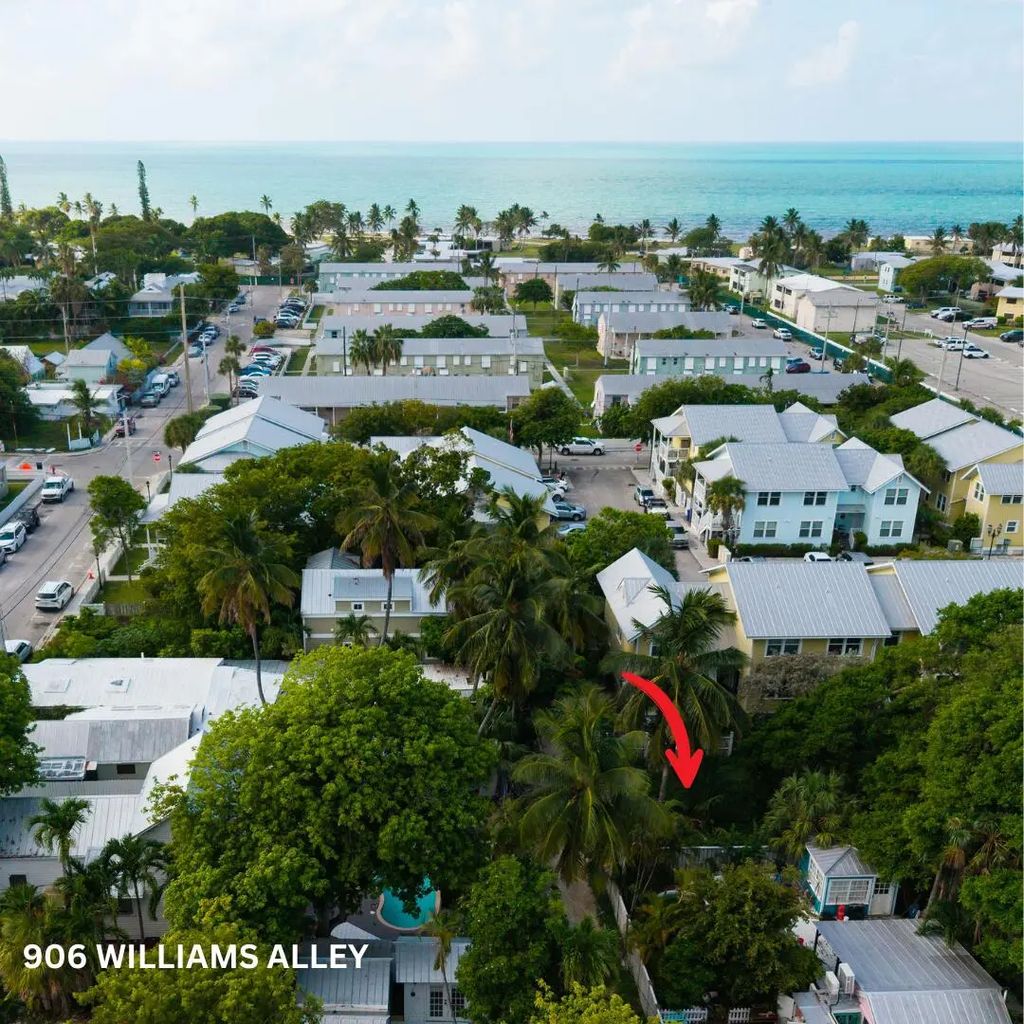 906 Williams Alley, Key West
