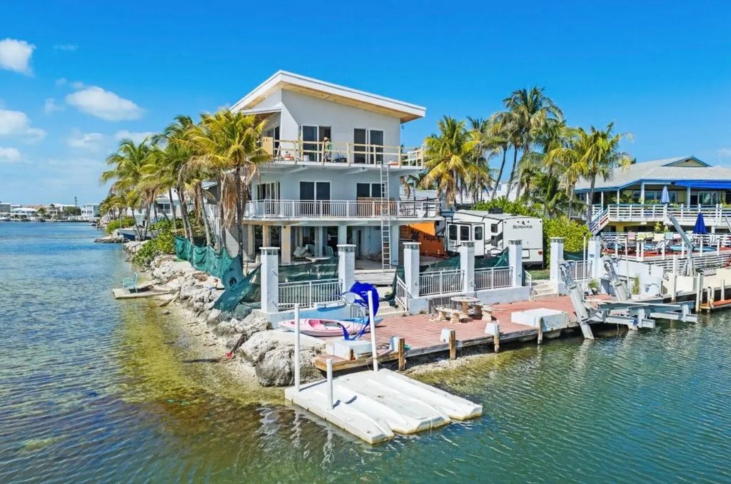 233 Aberdeen Court, Key Largo