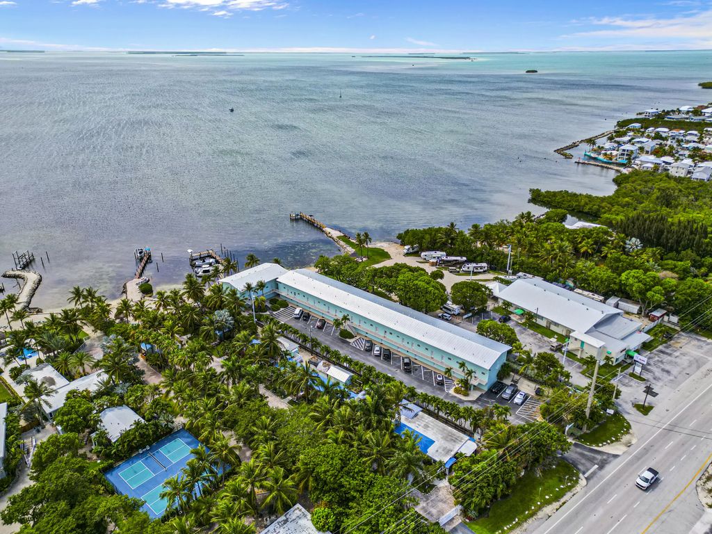 92550 Overseas Highway Apt 214, Key Largo