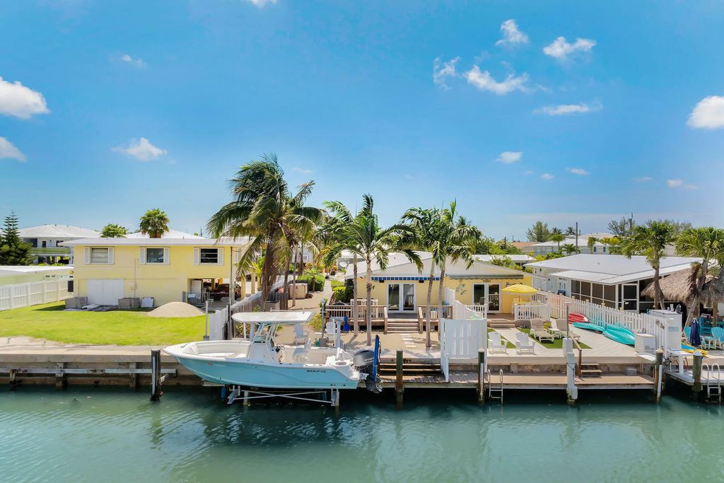 271 3rd Street, Key Colony