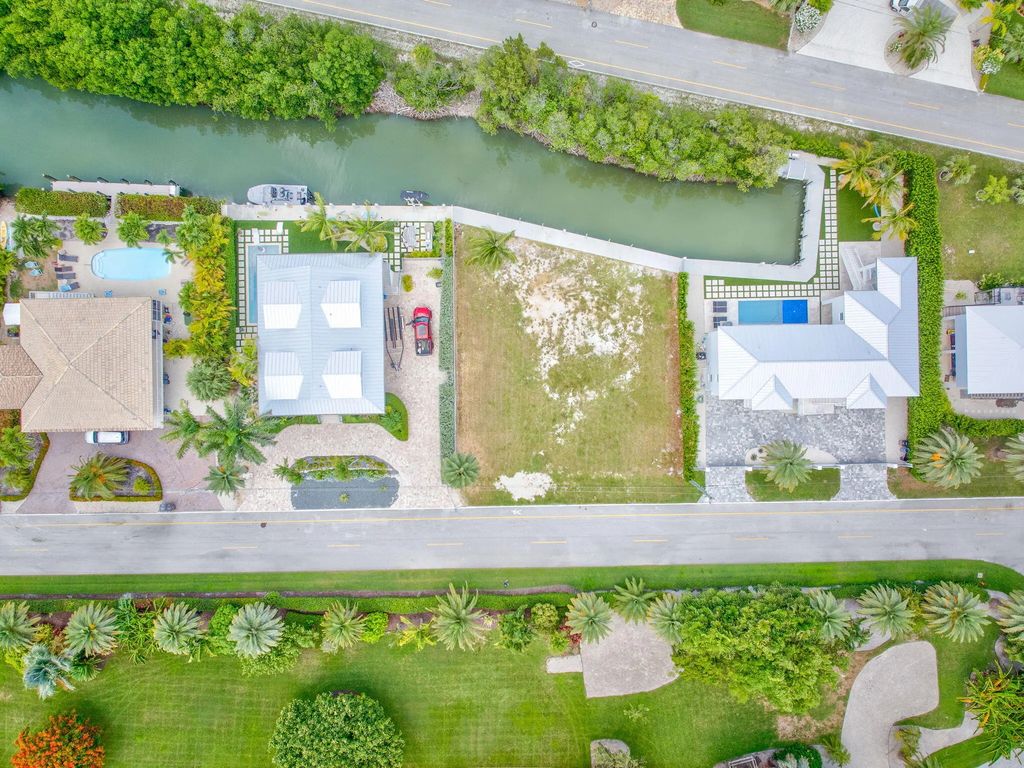 200 15th Circle, Key Colony
