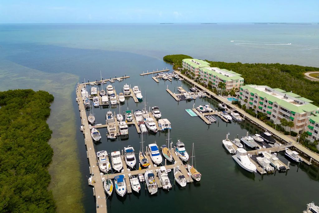 5555 College Road Barracuda 10, Key West