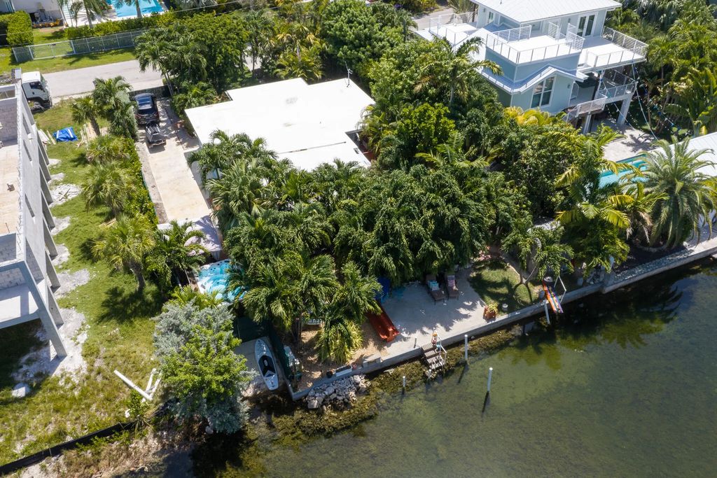 12 Bay Drive, Saddlebunch