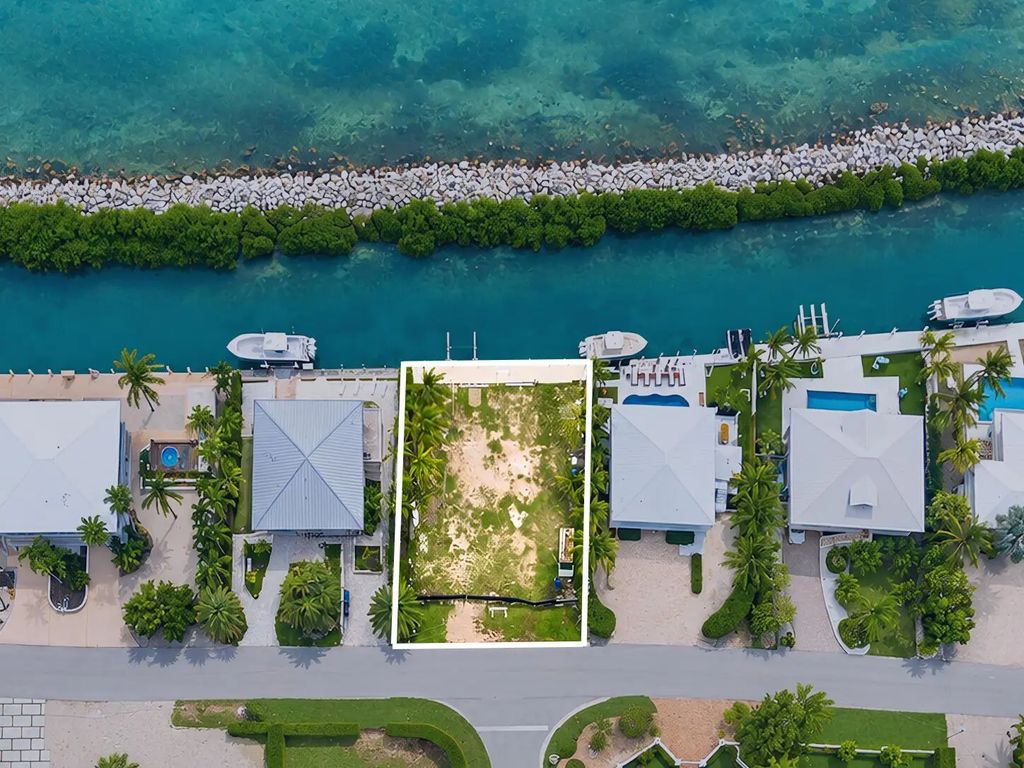 232 W Seaview Circle, Duck Key