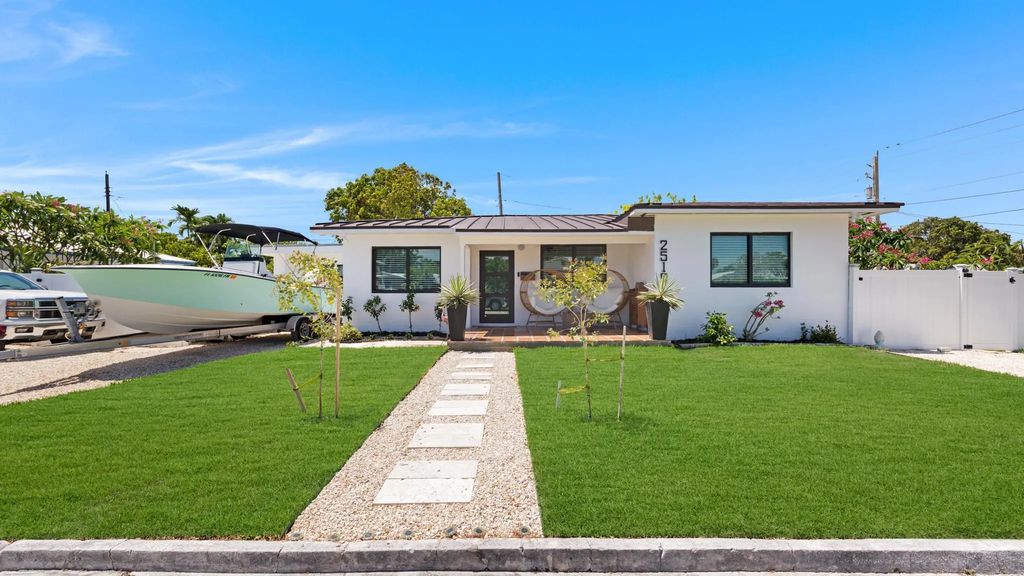 2519 Staples Avenue, Key West