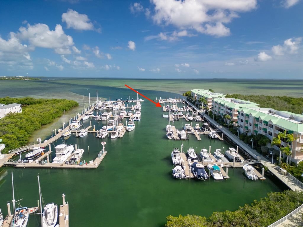 5555 College Road Sailfish 10, Key West