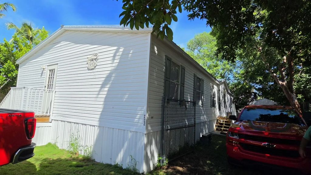 222 Cuba Road, Key Largo